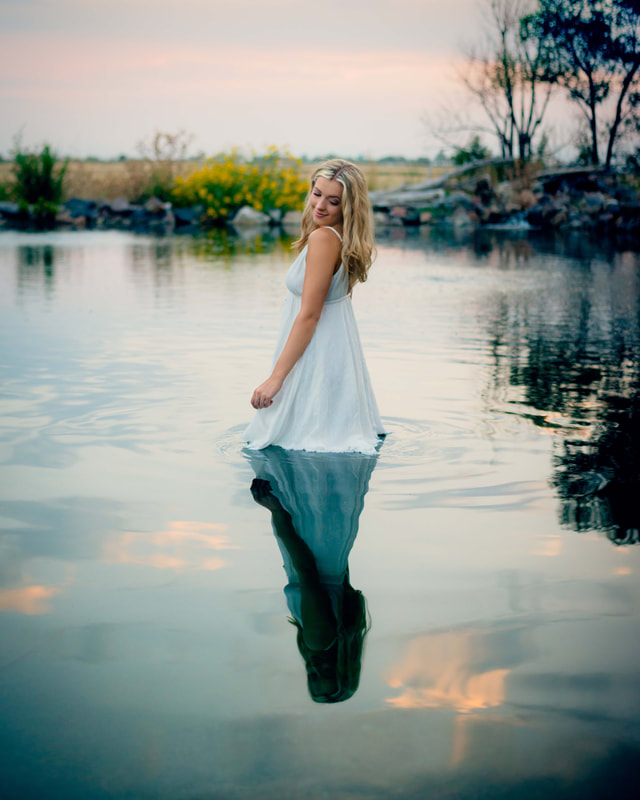 Sunset Senior Pictures in Water