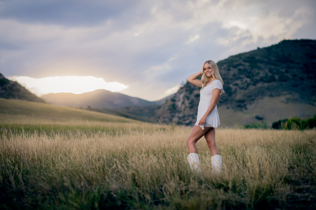 Senior Pictures in the Mountains 